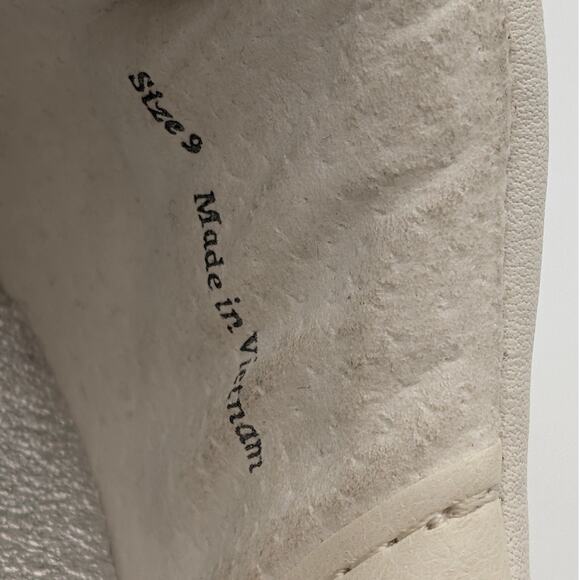 Dolce Vita Zina Perforated 360 Slip-On Women's Sneaker White Size US9 EU40 - Picture 9 of 12